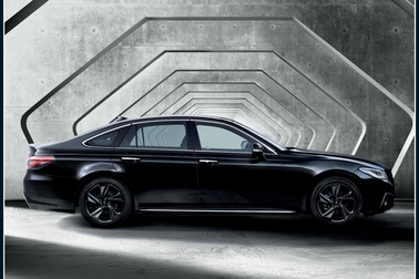特別仕様車HYBRID 2.5 RS“Limited”